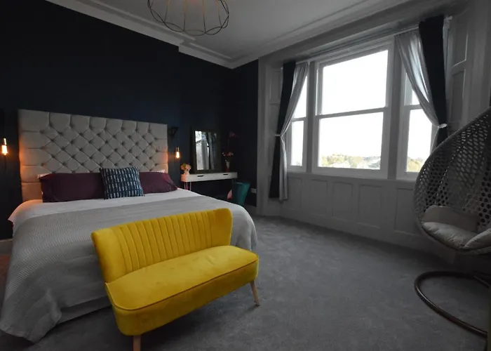 5 Spa Court, Boutique Holiday Apartment In Torquay