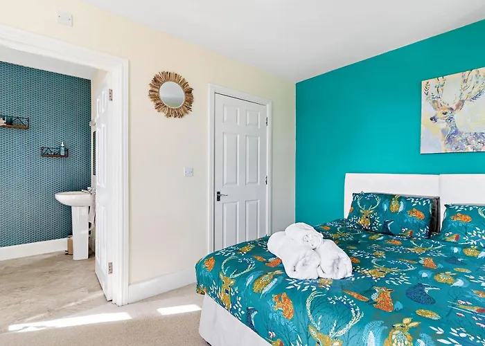 Spacious Seaside Two Bed