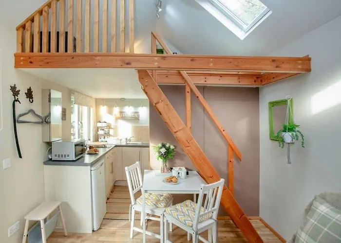 Aremo Garden House