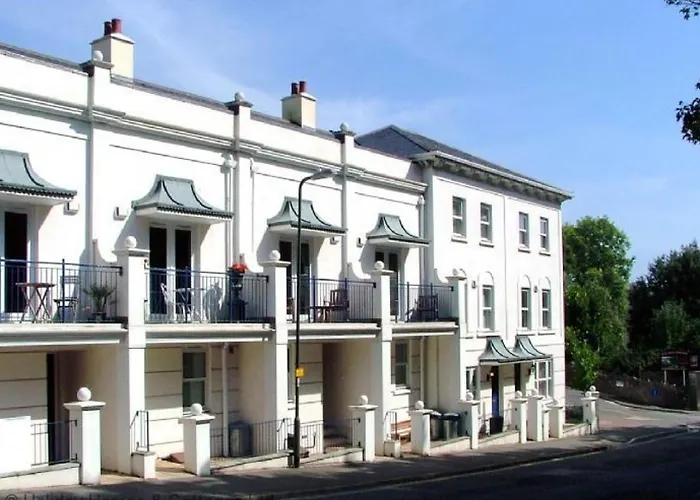 4 Hesketh Mews