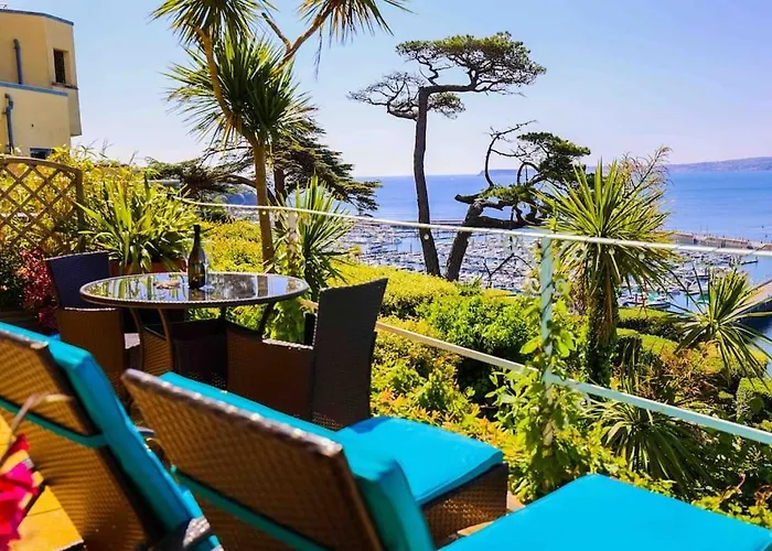 Luxury Riviera View Waterside Apartment