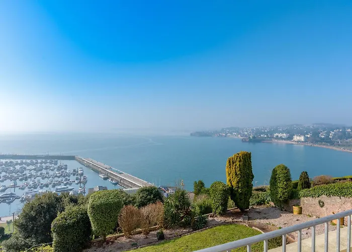 Marina Beach House, Torquay