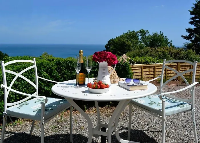 Seaside Serenity In Maidencombe