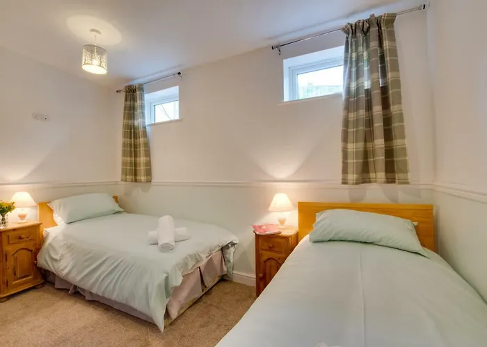 Oddicombe Hall Flat 2