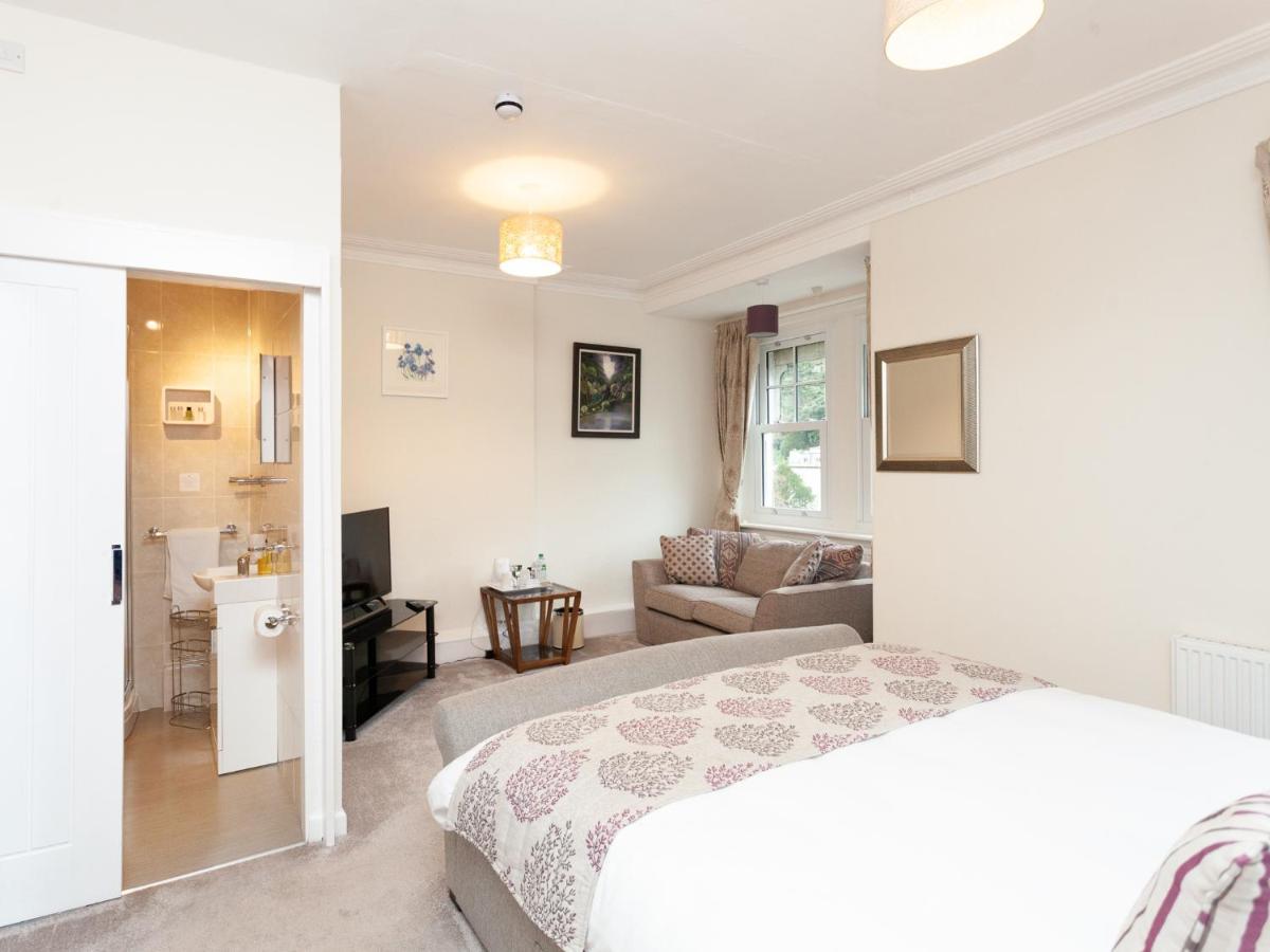 The Ravenswood Bed & Breakfast