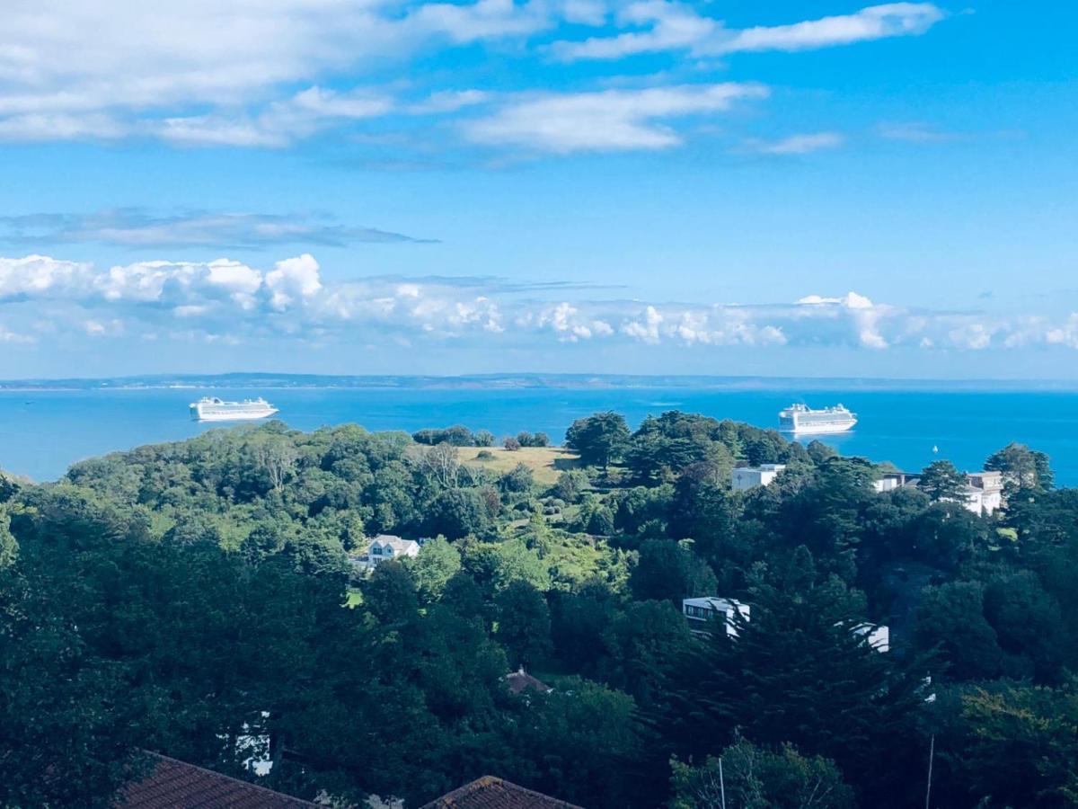 Apartment Channel View