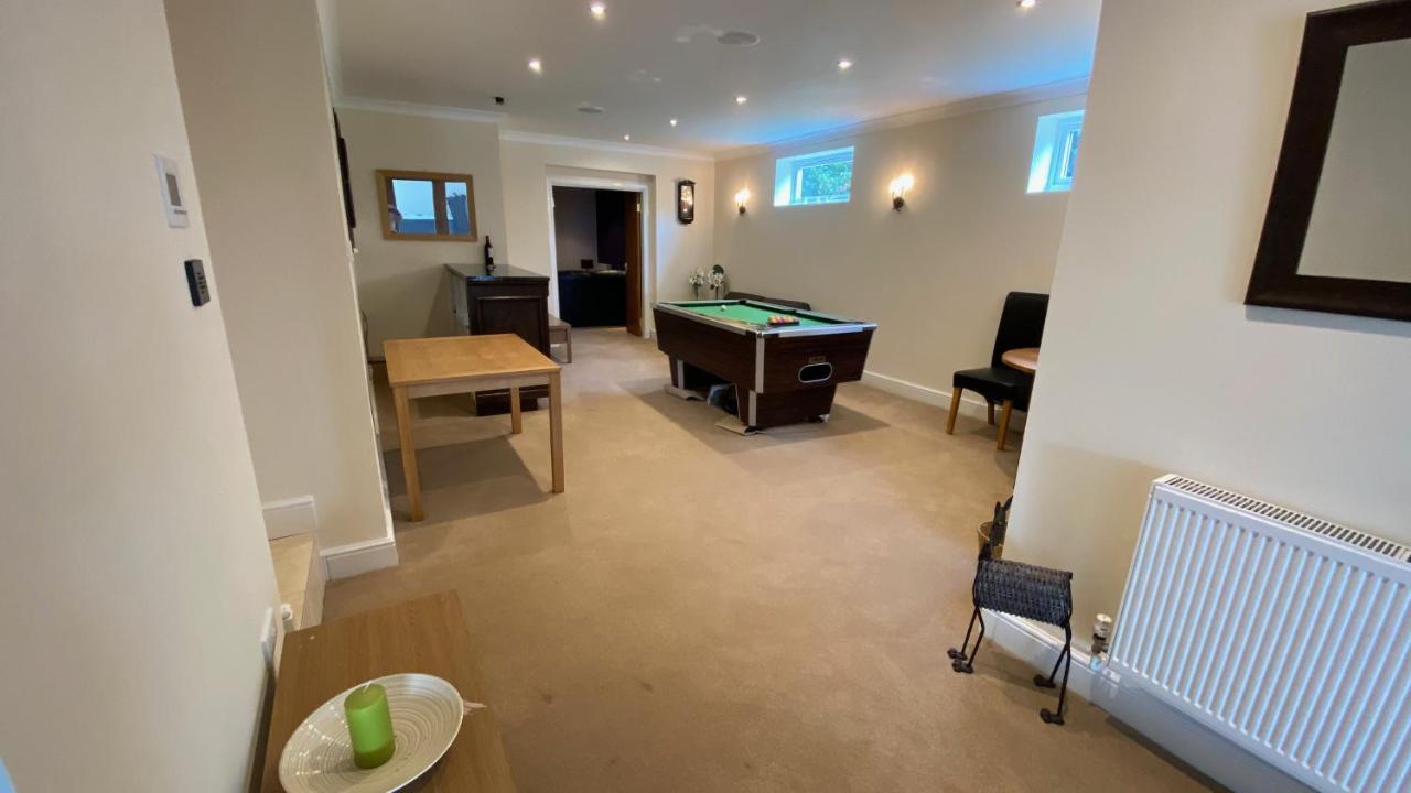 Holiday home Torbay Rise - With Pool, Hot Tub, Sauna, Gym, Games And Cinema Room; Sea Views