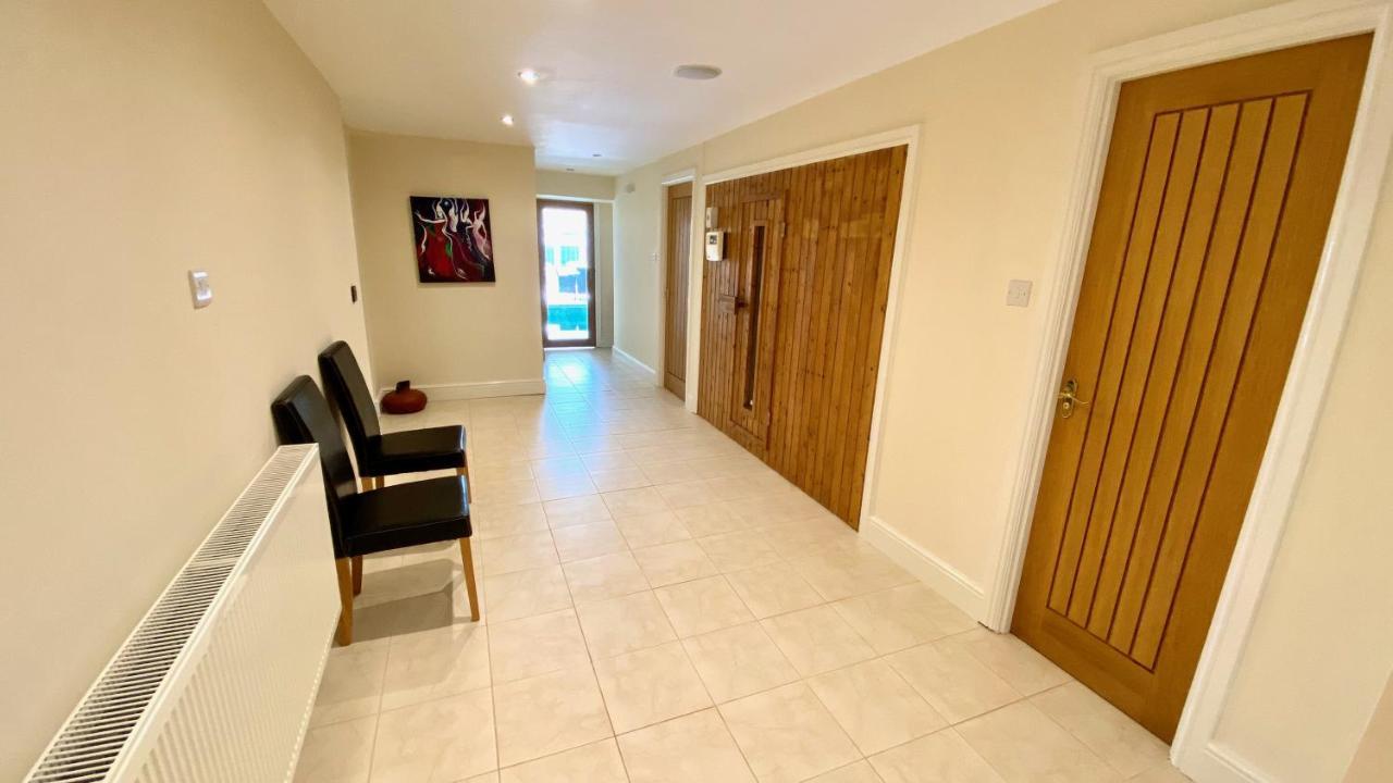 Torbay Rise - With Pool, Hot Tub, Sauna, Gym, Games And Cinema Room; Sea Views