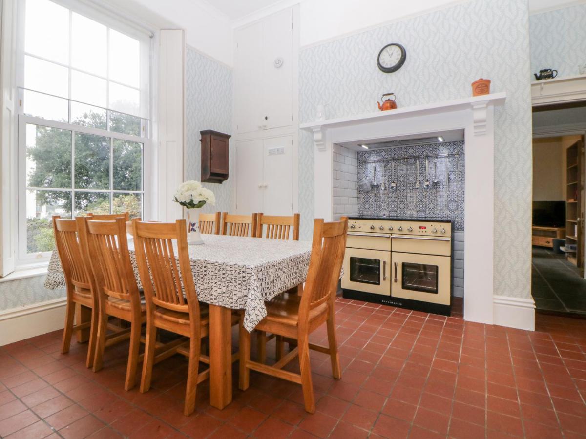 Holiday home Holcombe House *