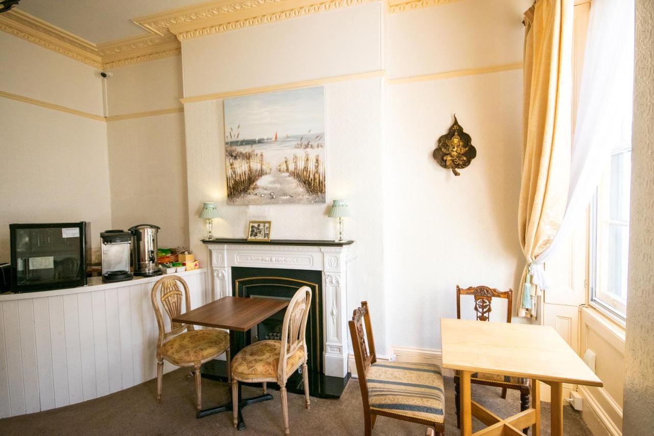 Summerlands 4* Torquay