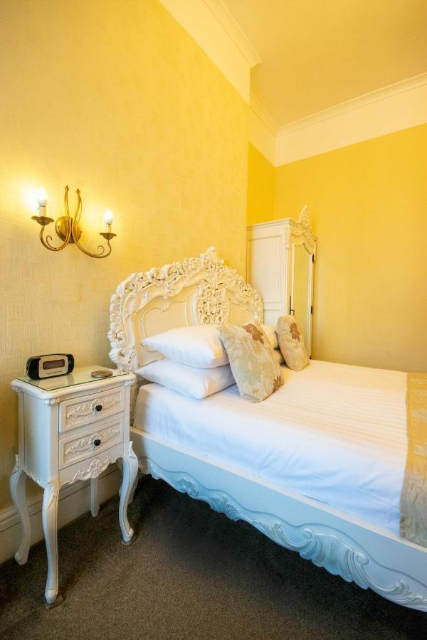 Summerlands 4*
