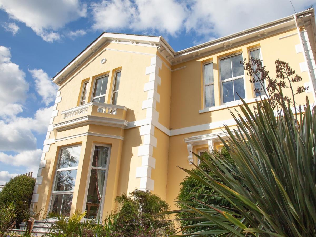 Court Prior Boutique And Bed & Breakfast