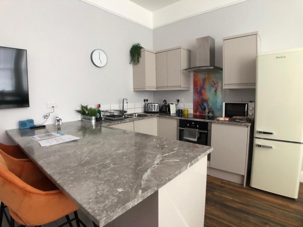 Apartment 5 Spa Court, Boutique Holiday Apartment In Torquay Torquay
