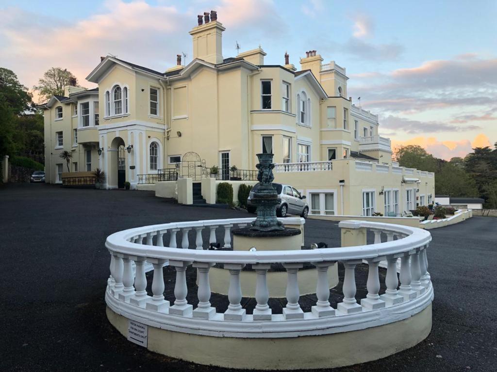 Apartment 5 Spa Court, Boutique Holiday Apartment In Torquay Torquay