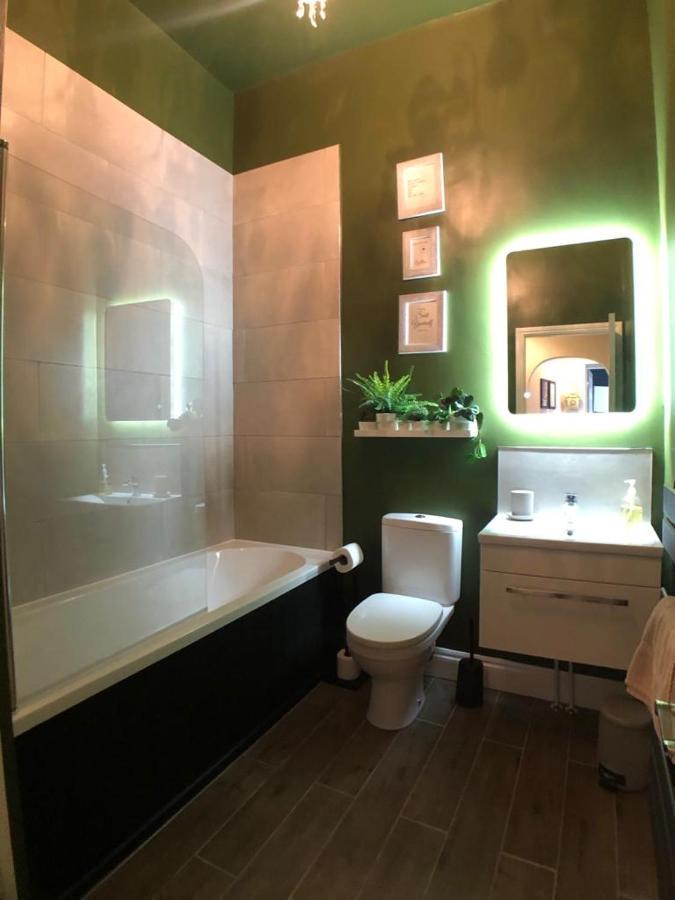 5 Spa Court, Boutique Holiday Apartment In Torquay Apartment Torquay