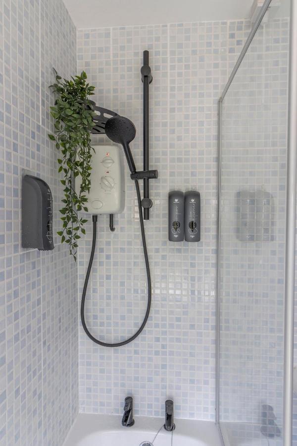 Apartment Tropical Escape In English Riviera Torquay