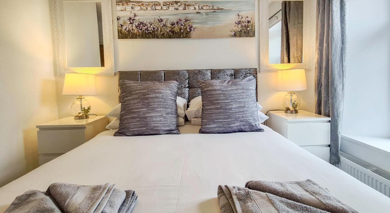 Driftwood Cottage: Riviera Charm Near St Marychurch Beaches