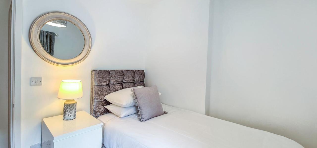 Holiday home Driftwood Cottage: Riviera Charm Near St Marychurch Beaches *