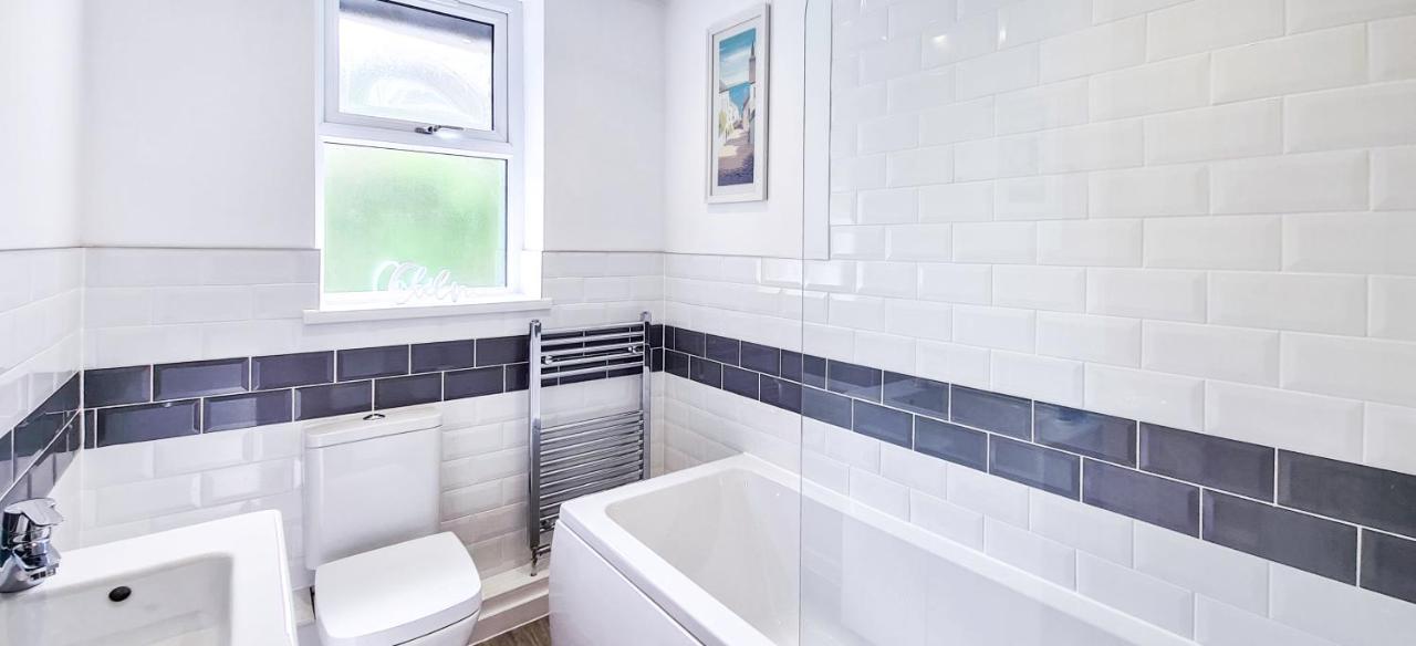 Holiday home Driftwood Cottage: Riviera Charm Near St Marychurch Beaches