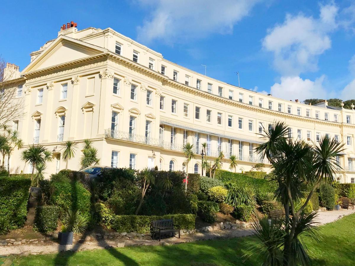 Apartment Meadfoot Bay At Hesketh Crescent *