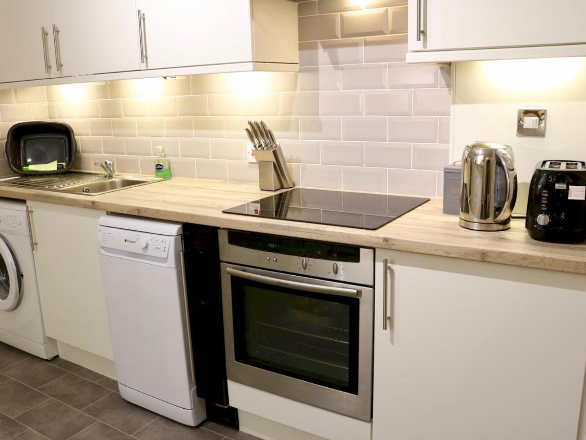 Cosy Church Cottage, St Marychurch, *