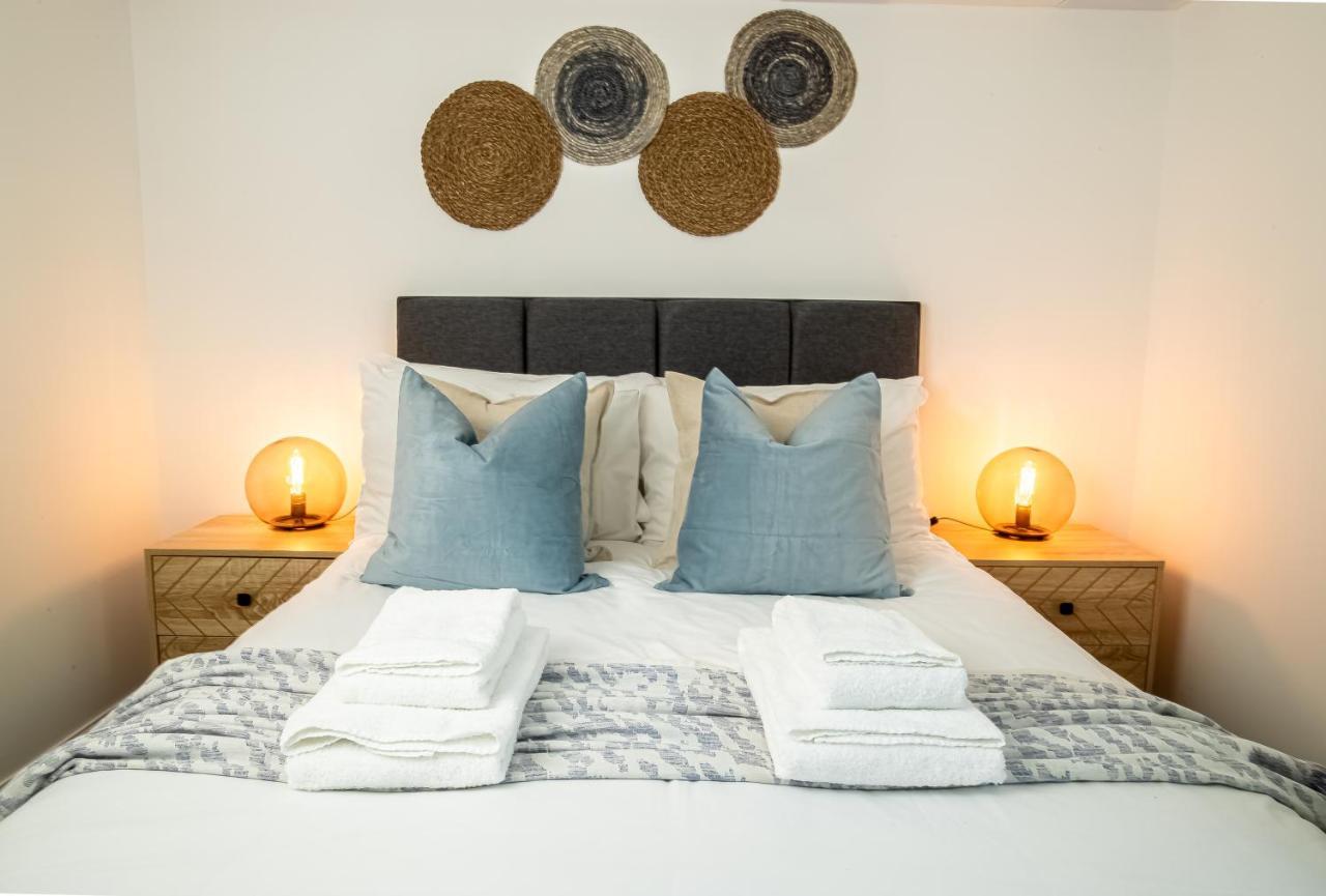 Boutique Overlooking Harbour - Near Babbacombe &