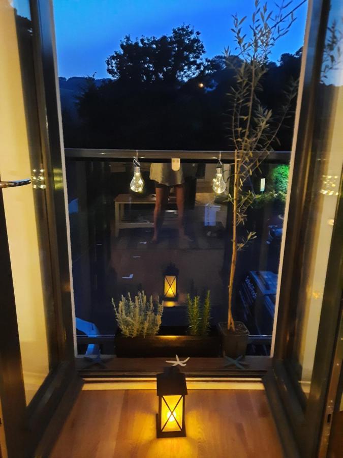 Oystercatcher Number 6 , 2 Bedrooms Maidencombe Village Apartment *