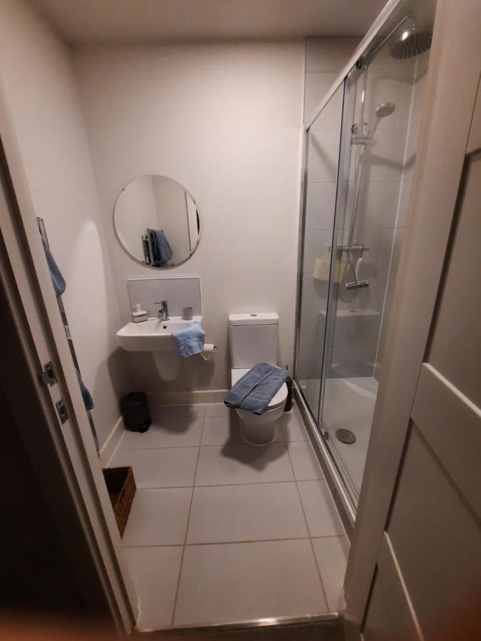Oystercatcher Number 6 , 2 Bedrooms Maidencombe Village *