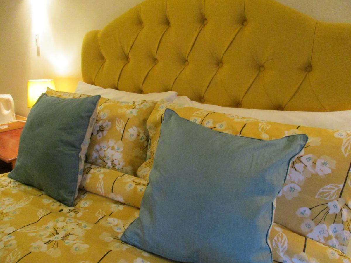 Cranborne Guest Exclusively For Adults Guest house Torquay