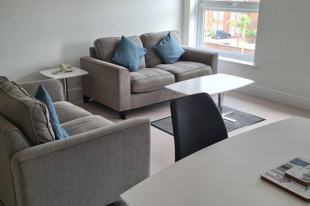 Apartment Beautiful 2-bed On Seafront Torquay