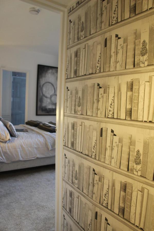 *hidden Gem* Stylish Apartment* Walk To * Torquay