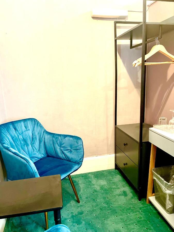 The Westbank 4*