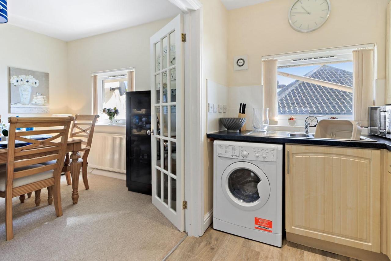 Spacious Seaside Two Bed * Torquay