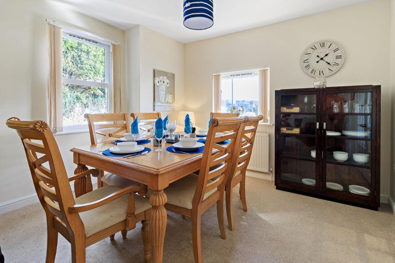 Spacious Seaside Two Bed Torquay