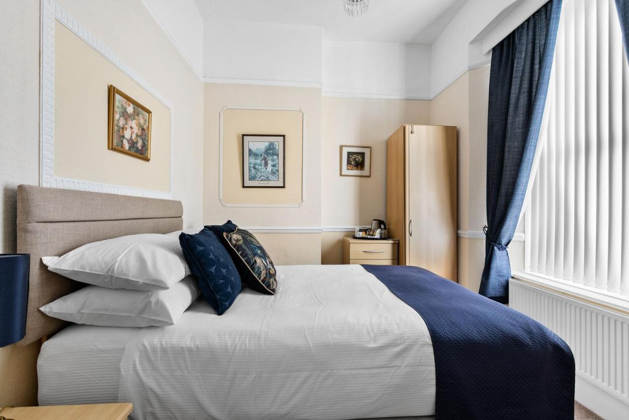 Melba House (adults Only) Bed & Breakfast