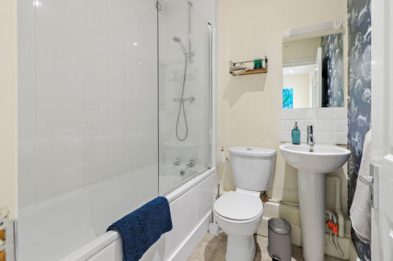 Spacious Seaside Two Bed Torquay