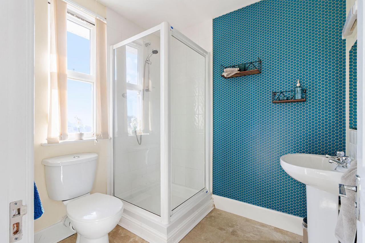 Spacious Seaside Two Bed Torquay