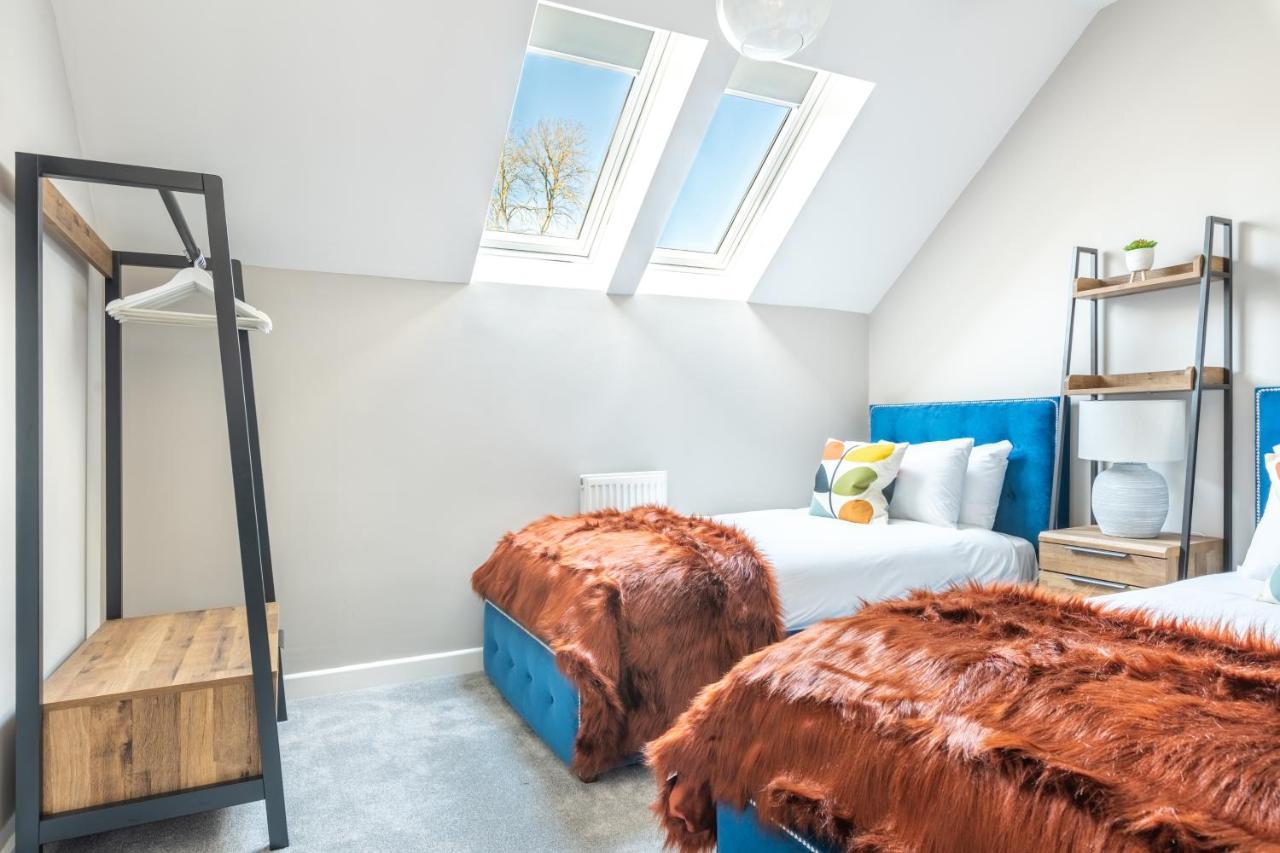 Apartment 10 Oystercatcher Court - Stylish Penthouse With Stunning Sea Views Torquay