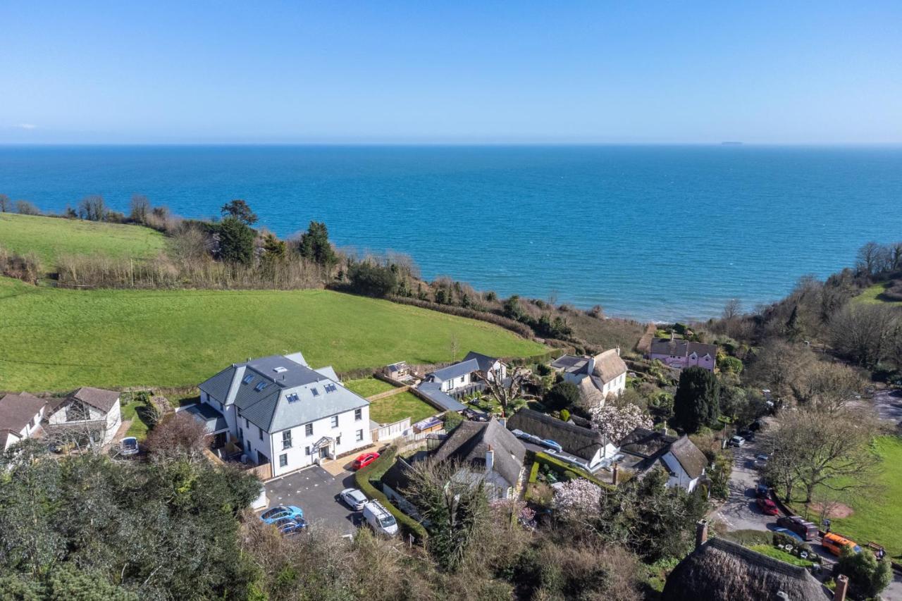 10 Oystercatcher Court - Stylish Penthouse With Stunning Sea Views Torquay