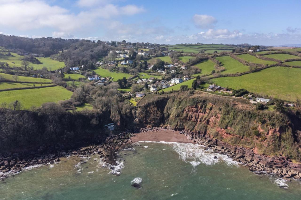 10 Oystercatcher Court - Stylish Penthouse With Stunning Sea Views Apartment