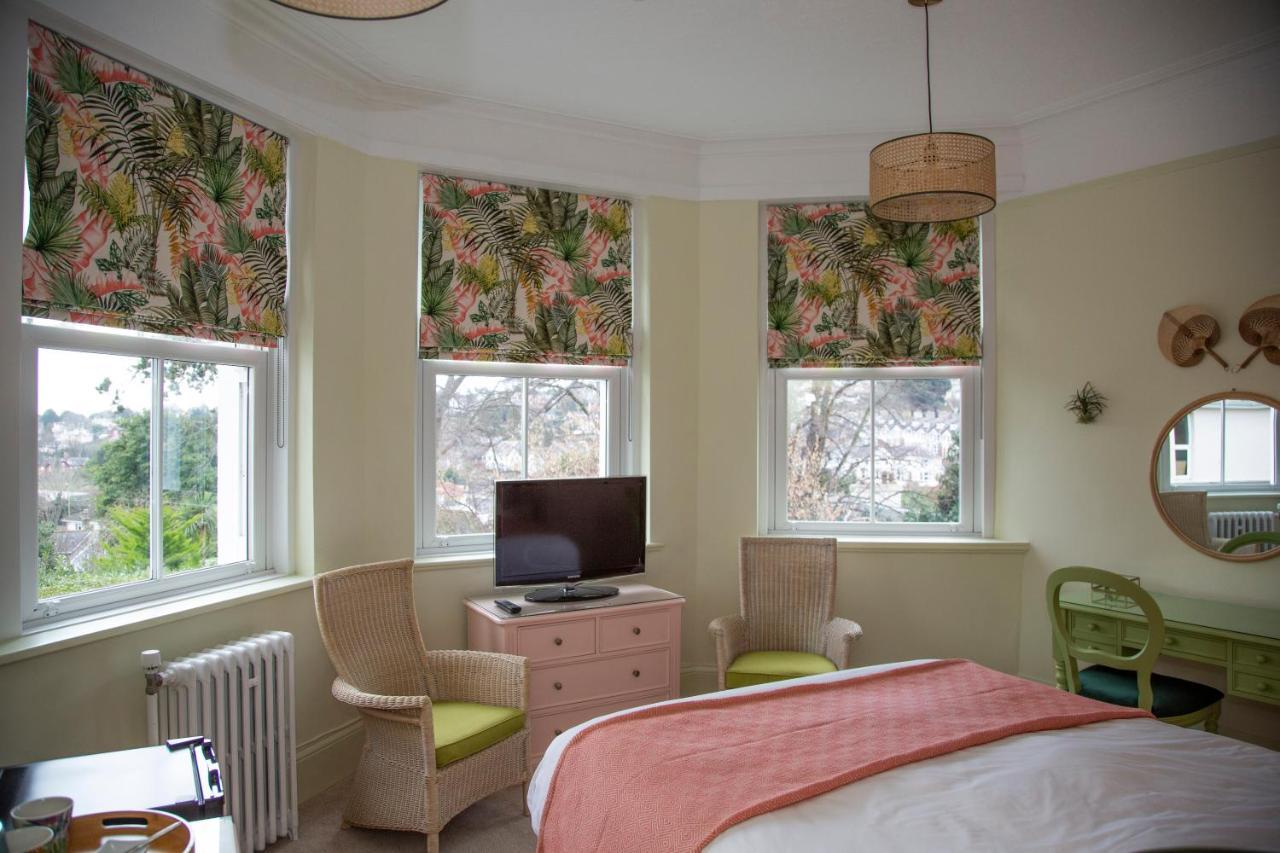 Carlton Court Bed & Breakfast