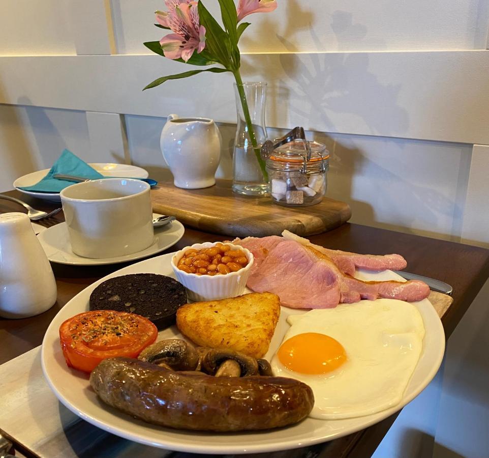 Guest house Sandway House 4*