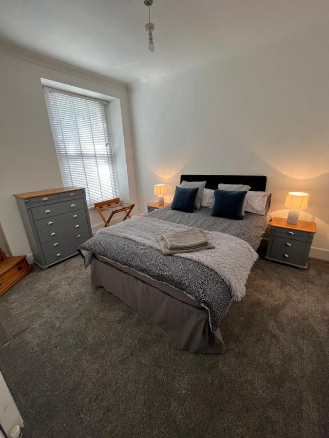 Town House,walking Distance To Beach,town,harbour *