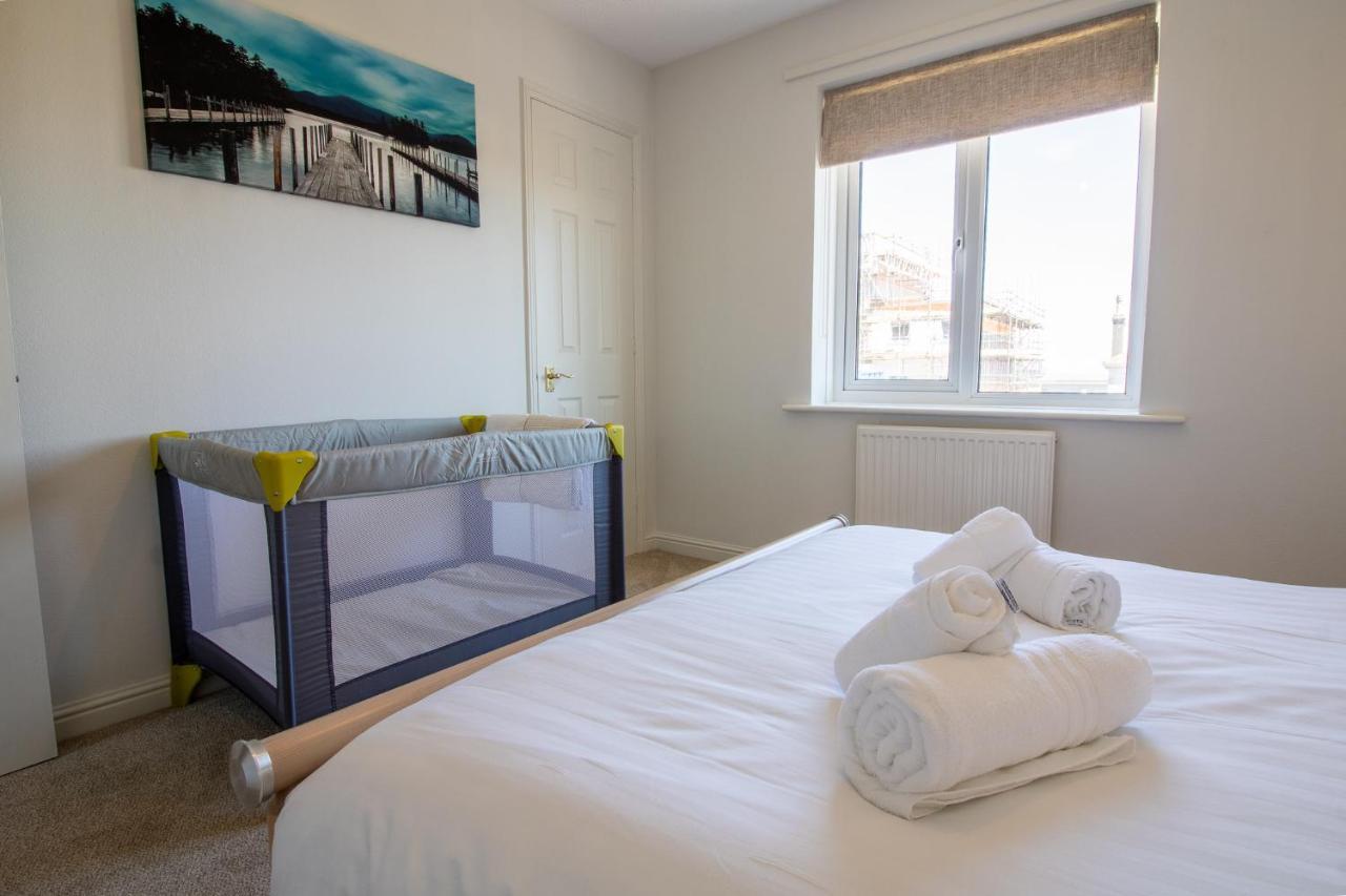 Laurels- 3-beds, Parking, Short Walk To Holiday home Torquay