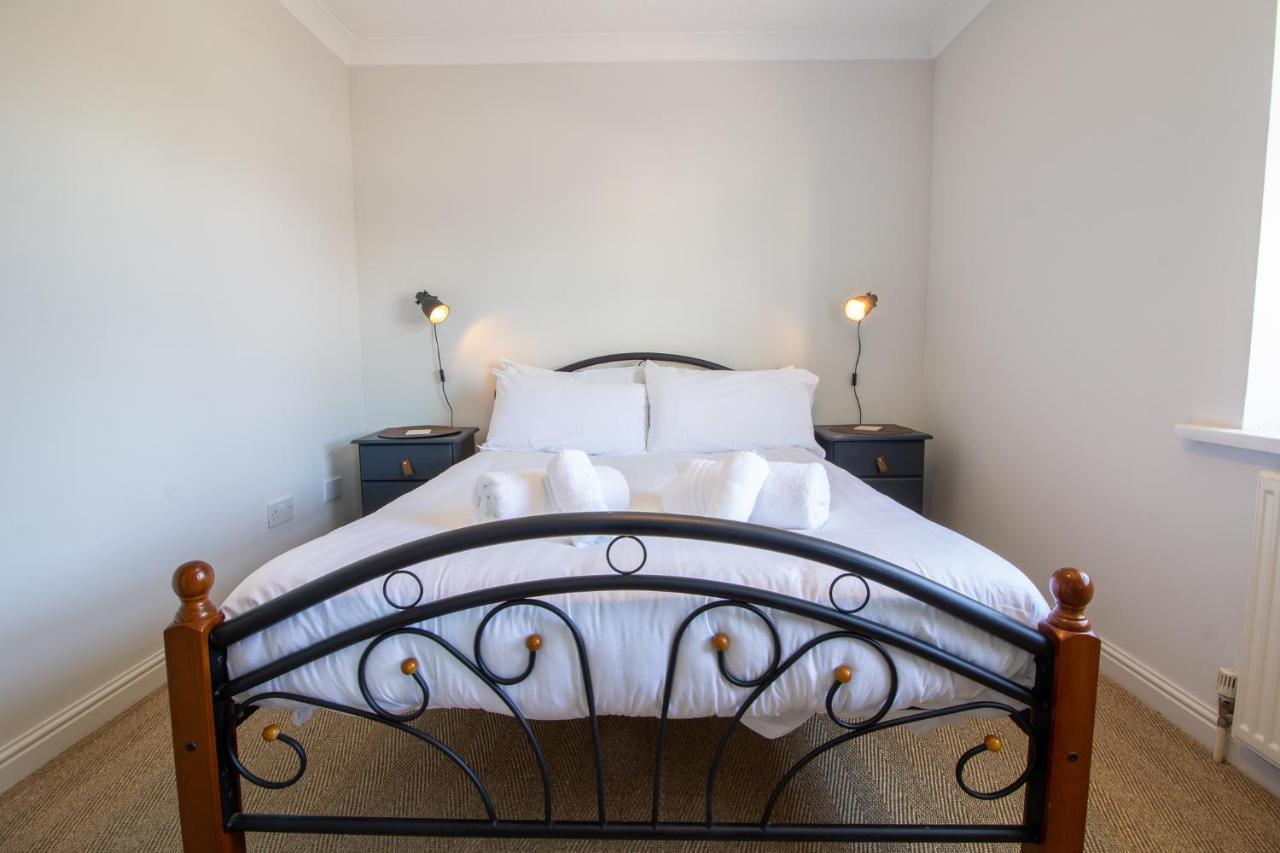 Holiday home Laurels- 3-beds, Parking, Short Walk To *