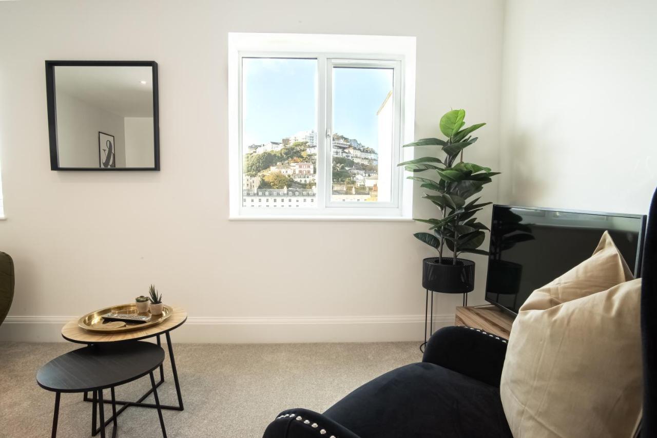 Apartment Boutique Overlooking Harbour - Near Babbacombe & *