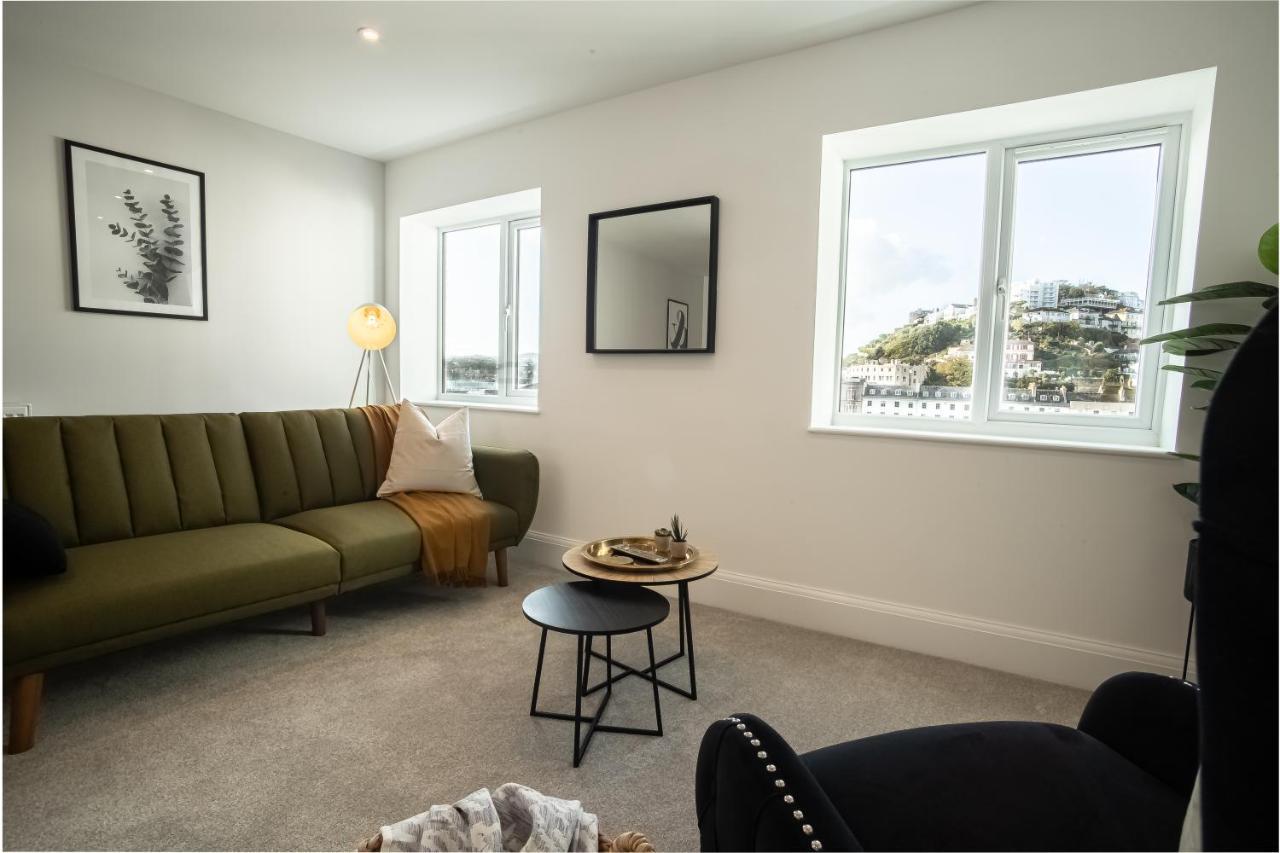Apartment Boutique Overlooking Harbour - Near Babbacombe & Torquay