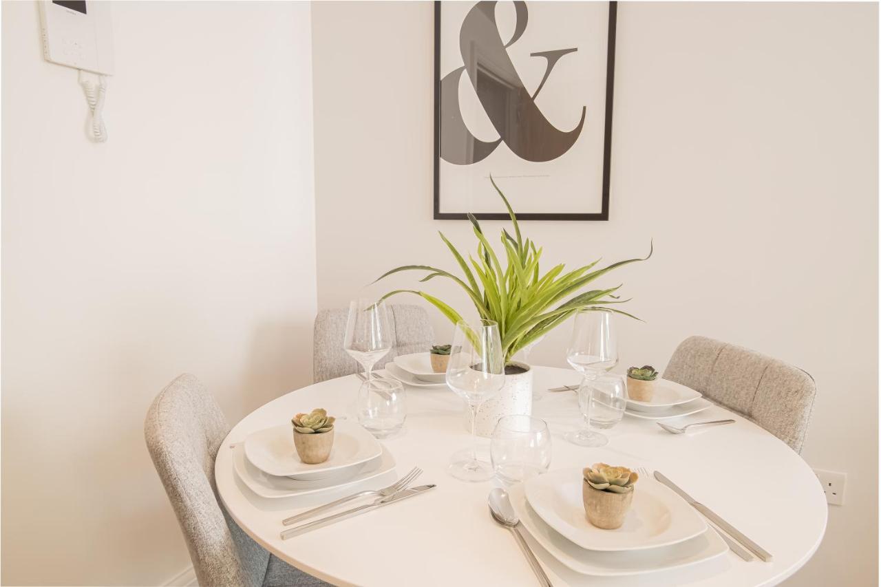 Apartment Boutique Overlooking Harbour - Near Babbacombe & Torquay
