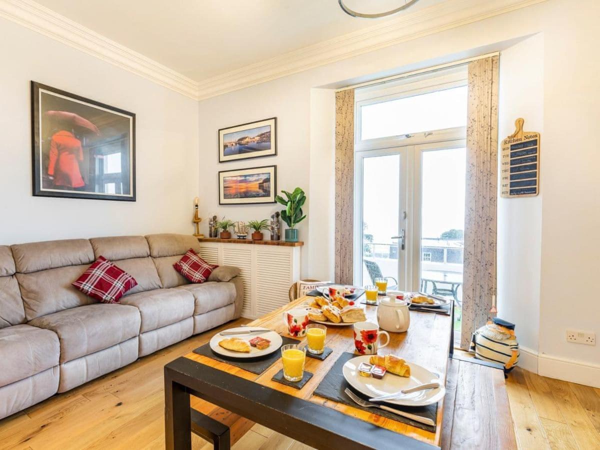 7 Alexandra Torquay