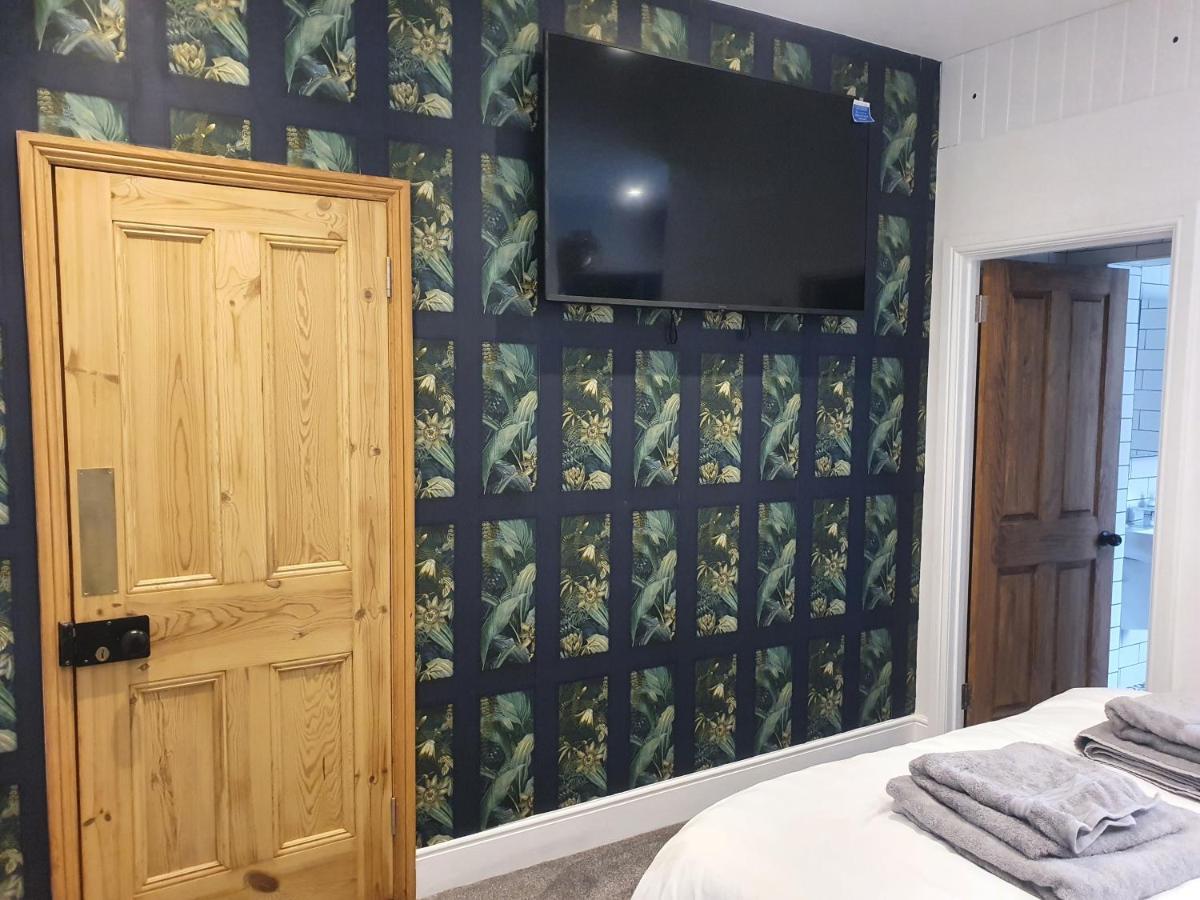 Homestay Luxurious Double En-suite With 58 Inch Tv *